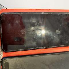 Telemóvel Samsung noir, como reportado por TCL utilizando o iLost