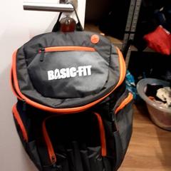 Táska, amint azt Qbuzz ZHN az iLost segítségével jelentette.