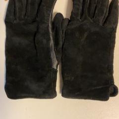 Gloves Zwart, as reported by Artis using iLost