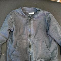 Vest, as reported by Burgers' Zoo using iLost