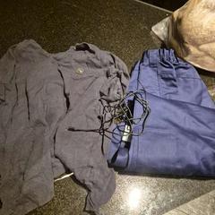 Kläder broek, polo, snoertje, rapporterat av Hotel Van der Valk Harderwijk op de Veluwe med iLost