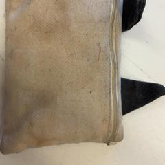 Bolsa de maquillaje, ha sido reportado por HTM con iLost