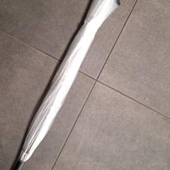 Paraply, som rapportert av Qbuzz DMG ved bruk av iLost