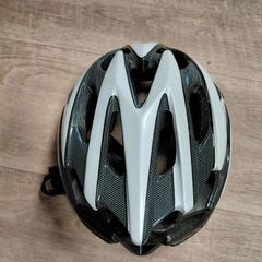 Casque de vélo, a été signalé par EBS OV Poeldijk utilisant iLost