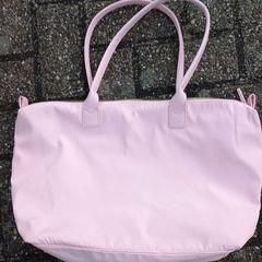 Bolsa, ha sido reportado por Arriva West-Brabant con iLost