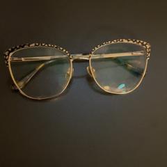 サングラス Weiß がiLostで MEININGER Hotel Dresden Zentrum によって報告されました