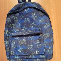 Hátizsák Blauw-Groen, amint azt Connexxion Noord Holland Noord Alkmaar az iLost segítségével jelentette.