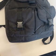 حقائب حمل وحقائب اليد، كما تم الإبلاغ عنه بواسطة HTM عبر iLost