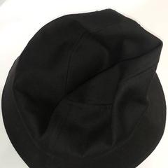 Kleding - Pet, rapporterat av Regio Antwerpen - Brussel med iLost