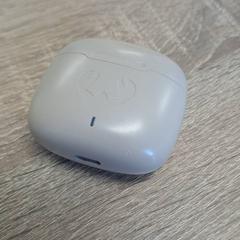 Caixa auricular, como reportado por EBS Spijkenisse utilizando o iLost