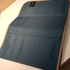 Manta Petrol kleurig, segundo informou IKEA Groningen usando iLost