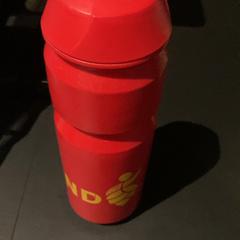 Láhev rood, jak nahlášeno Universiteit Gent - Faculteitsbibliotheek LW pomocí iLost