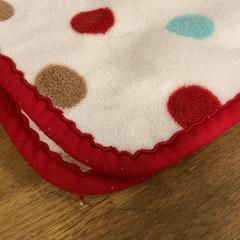 Peluche pulseira ブランケット, como reportado por IKEA立川 utilizando o iLost