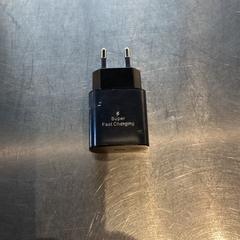 Egokitzailea, gisa salatu by MEININGER Hotel Leipzig Hauptbahnhof iLost erabiliz