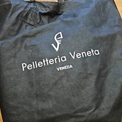 Táska, amint azt GVB az iLost segítségével jelentette.