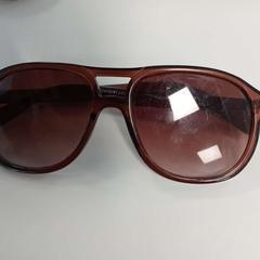 Zonnebril Bruine zonnebril van J club, zoals gemeld door HU Amersfoort met iLost