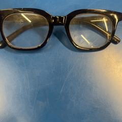 眼鏡 がiLostで IKEA福岡新宮 によって報告されました