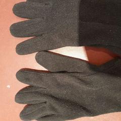 إكسسوارات الملابس noirs، كما تم الإبلاغ عنه بواسطة TCL عبر iLost