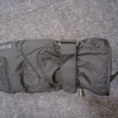 Eskularrua barts, gisa salatu by SnowWorld Landgraaf iLost erabiliz