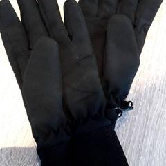 Rukavice Zwart, jak nahlášeno EBS Tramplein pomocí iLost