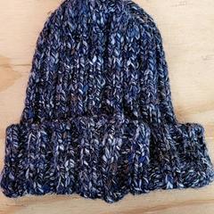 비니 Blauwige muts, iLost를 사용하여 Schaatsbaan Rotterdam에 보고됨