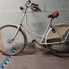 Vélo pour femme Batavus Wit-bruin, a été signalé par Fietsdepot Hasselt utilisant iLost