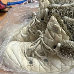 구두, iLost를 사용하여 Sheraton Brussels Airport Hotel에 보고됨