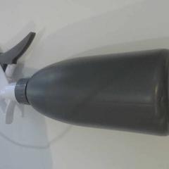 Spray à eau, amint azt Relais Azalys az iLost segítségével jelentette.