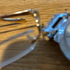 Reloj en bril, ha sido reportado por Designer Outlet Roermond con iLost