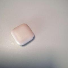 Titular de auricular Ecouteur, ha sido reportado por Twisto con iLost