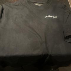 Košile Shirt, jak nahlášeno Van der Valk Hotel Utrecht pomocí iLost