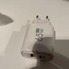Stekker met usb poorten, iLost에 보고됨