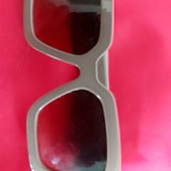 Sonnenbrille, gemeldet von Regio West-Vlaanderen über iLost