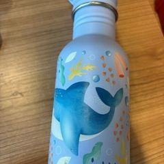 Bouteille blauw dolfijn, a été signalé par ACTA utilisant iLost