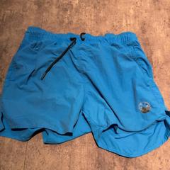 Badebukser Blauw, som rapportert av Van der Valk Hotel Haarlem ved bruk av iLost