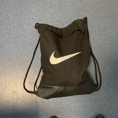 Taška, jak nahlášeno Breng Arnhem pomocí iLost