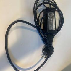 Adapter Chicony, gemeldet von Cursus en vergadercentrum Domstad über iLost