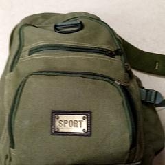 İLost kullanarak Qbuzz GD Groningen Peizerweg tarafından bildirildiği gibi Sırt çantası Groen