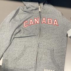 Jaqueta, segons ha informat Pathé Tilburg Stappegoor mitjançant iLost