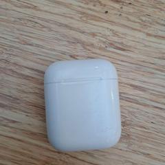 Pouzdro na airpods, jak nahlášeno Gemeente Zeist pomocí iLost
