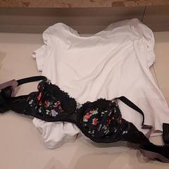 Underwear Shirt, as reported by Van der Valk Hotel Schiphol using iLost
