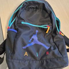 Rugzak rugtas AIR, zoals gemeld door Connexxion Zeeland met iLost