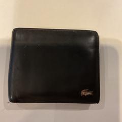 İLost kullanarak Gemeente Amsterdam - Bureau Gevonden Voorwerpen tarafından bildirildiği gibi Cüzdanlar Dornelas Silva, Brazilië