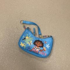 Tasche Encanto Mirabel, gemeldet von Pathé Ypenburg über iLost