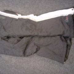 Skidbyxor falcon, rapporterat av SnowWorld Landgraaf med iLost