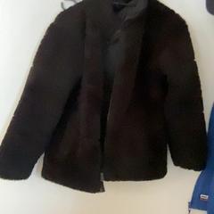 Chaqueta Zwart, ha sido reportado por Artis con iLost