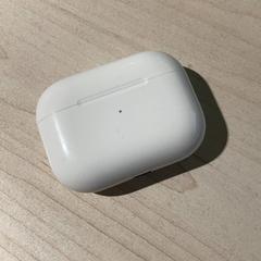 Earbuds Apple, segons ha informat Pathé Tilburg Stappegoor mitjançant iLost