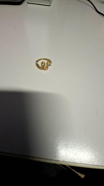 Goudkkeurige ring