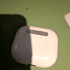 Headphone case boitier, as reported by IKEA Villiers-sur-Marne using iLost