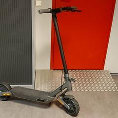 وسائل النقل - E-Step، كما تم الإبلاغ عنه بواسطة Centraal magazijn عبر iLost